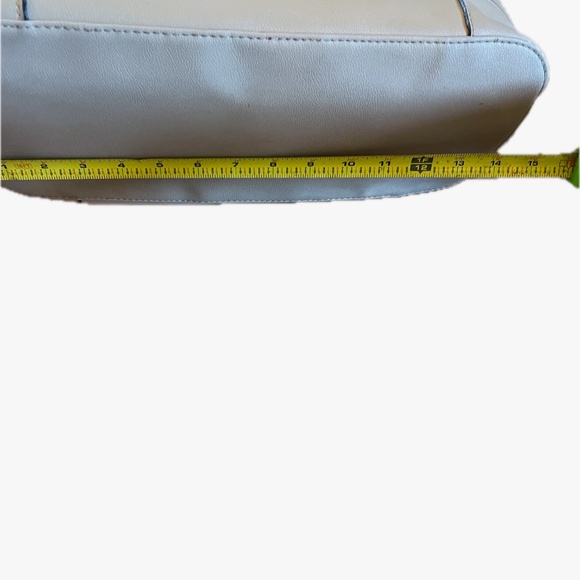 Tan bag - Picture 5 of 11